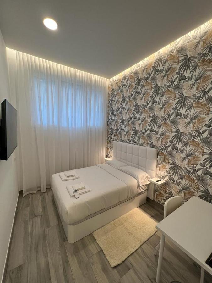 Habitacion Praga Style มาดริด ภายนอก รูปภาพ